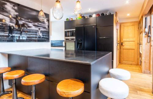 Chalet with garden close to the slopes - Photo 10