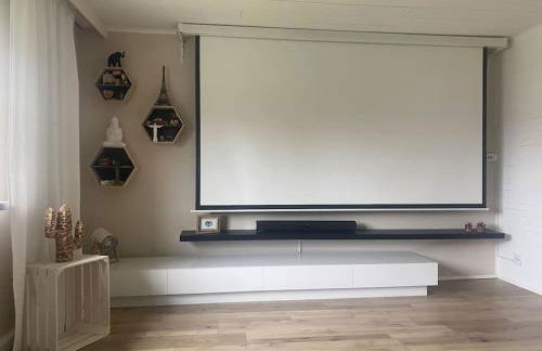 Kinofeeling im Reihenhaus mit schönem Garten - Foto 3