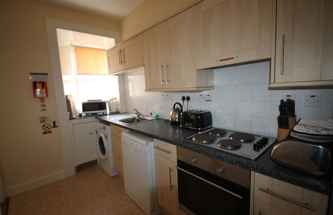 Covesea Lighthouse Cottages - Photo 9