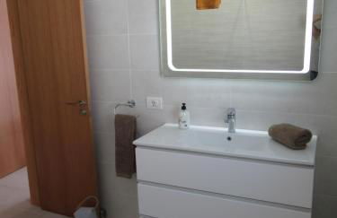 LAS ROSAS by RENTMEDANO Stunning luxury Chocolate Box villa with private heated pool & wifi - Foto 26