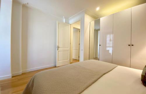 Spacious Elegant on Avenue Diagonal By MyRentalHost - Photo 8