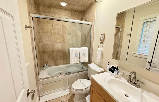 Vidal Manor 4BR Oasis w Pool Cabana- Wilton Dr - Foto 15