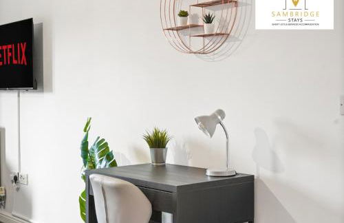 Beautiful 2 Bedroom Seviced Apt in Aylesbury By Sambridge Stays Short Lets & Serviced Accommodation - Foto 12