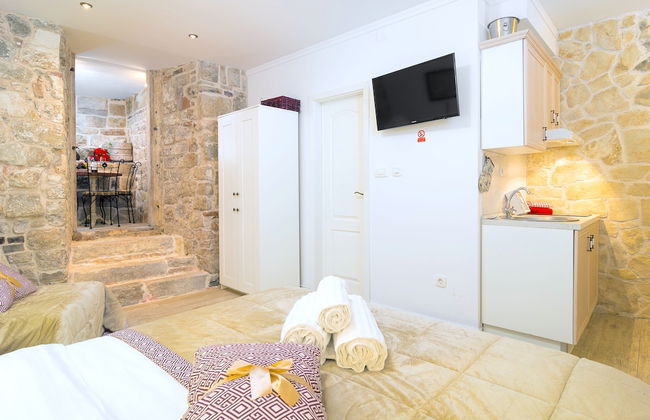 Gaius Aurelius Valerius - Photo 21