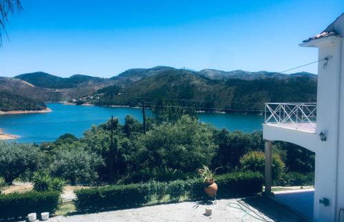 Lakeside Rest - Foto 1