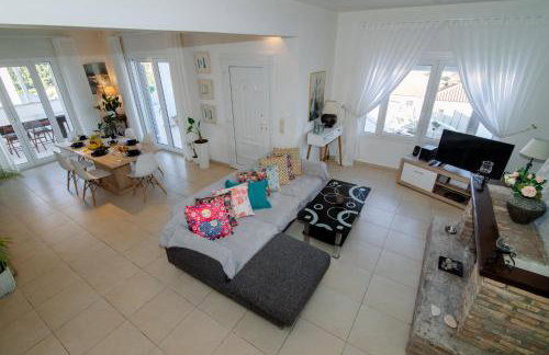 Dimitra's House with Private Pool - Foto 10