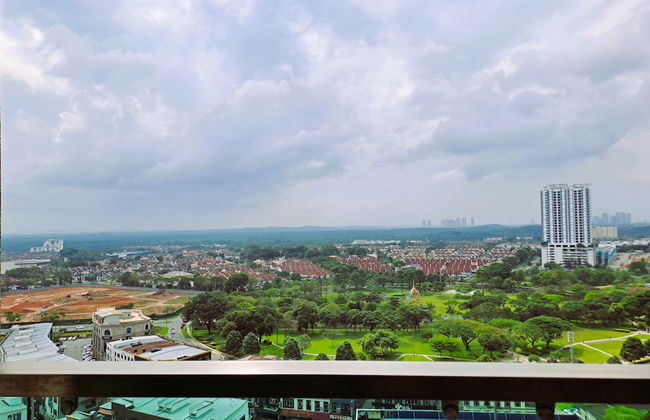 JB Bukit Indah Skyloft Suites - Photo 22