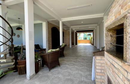 Casa espaçosa com sala de jogos interna e externa - Photo 9