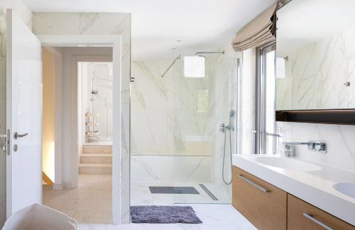 Villa True Oasis with Heated Pool - Photo 59