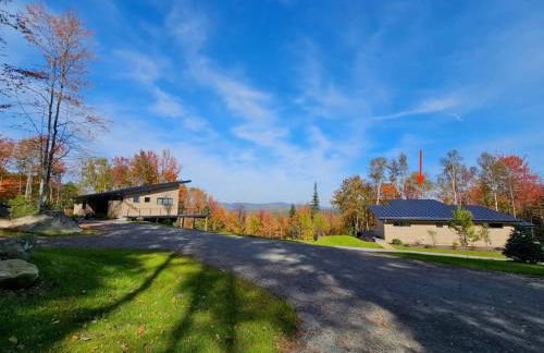 1B Contemporary cabin in magnificent setting, luxury and comfort, hot tub, AC! - Foto 52