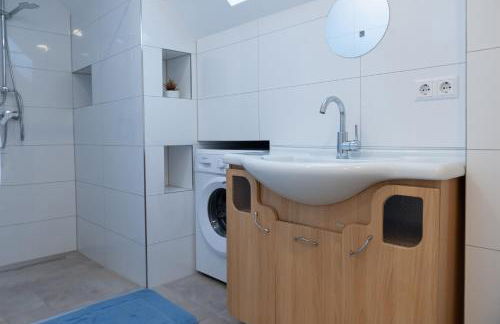 Monteuerunterkunft - Flexibel und Modern - Foto 12