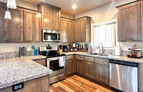 Charming 2BR Cottage Near Freeway-Cul-de-sac - Foto 12