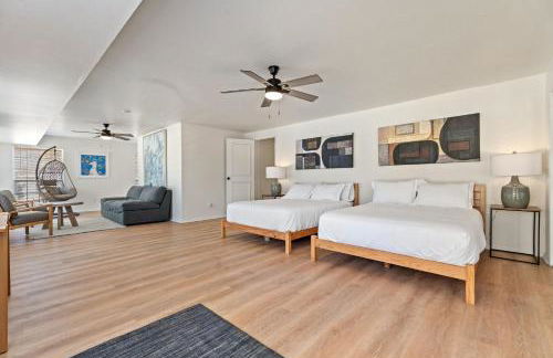 Spacious Lakefront View With Hot Tub and Pool NH - Foto 38