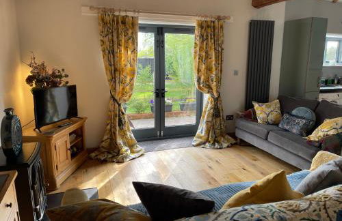 The Tack Room Cottage - Sleeps 4, Garden & Parking - Foto 3