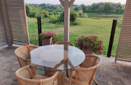 Tonkielek - Domek z Jacuzzi Nad Rzeką Bug - Foto 2