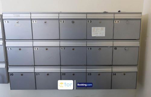 Large 2 Bedroom Apartment By The One Retreats Short Lets & Serviced Accommodation Horley Close To Gatwick Airport - Foto 67