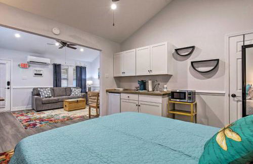 Downtown Ocean Springs Retreat 1 Mi to Beach! - Foto 15