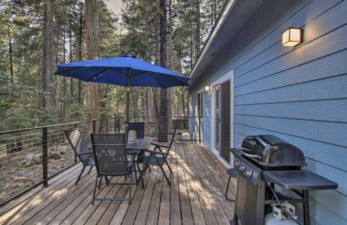 Secluded Butte Meadows Cabin with Deck and Grill! - Foto 2