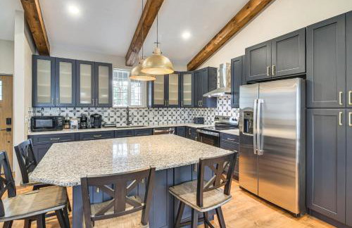 Hike and Fish Group Getaway with Hot Tub in Bailey! - Foto 2