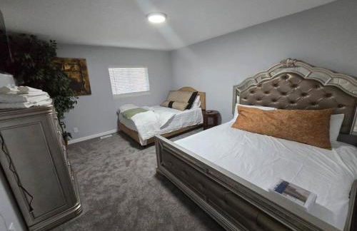 All New! Convenient Location! Sleeps 6 - Foto 26