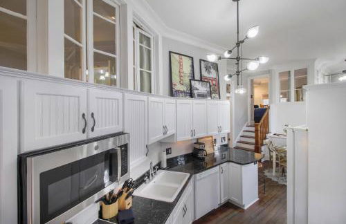 Walk to it All in Downtown, Double King Beds - Foto 18