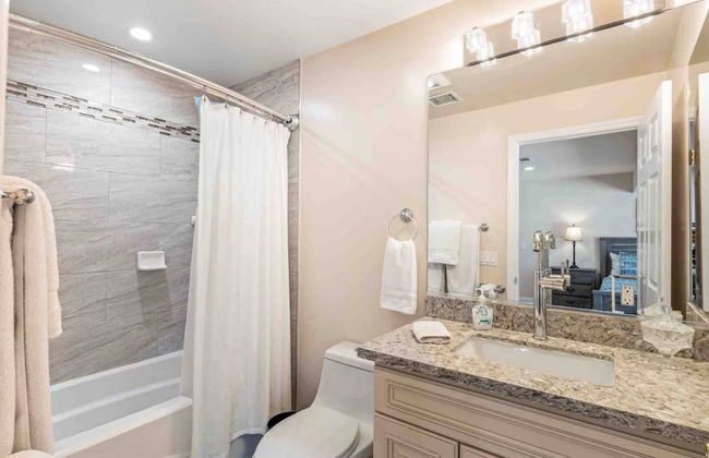 6BR Palm Springs Pool Home by ELVR -3097 - Foto 22