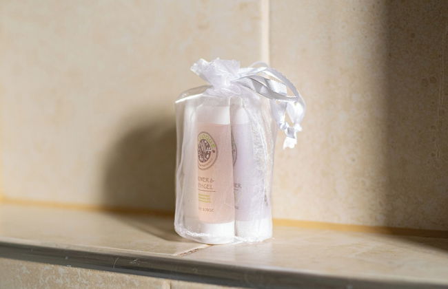 Stylish 2Bed Steps from Iconic Waterloo - Photo 27