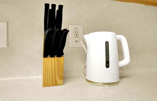 Downtown 3BR Near NRG Stadium - Photo 16