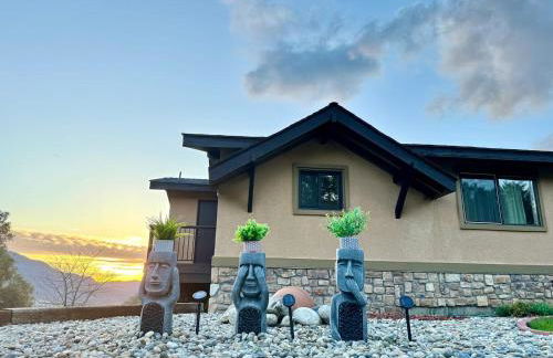 Relax Under the Stars, Best view in town , Yosemite House with Firepit, Hot Tub, Game Room & Pool table - Foto 32