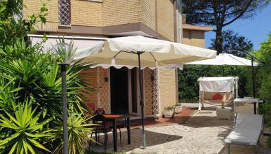 Villa Lido dei Pini 4 persone giardino 350mq wifi 3 chilometri dal mare - Foto 3