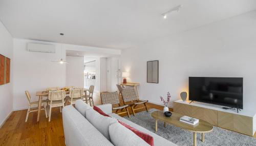 WHome Urban Retreat w/Parking, Elevator & AC by Benfica Stadium - Foto 2