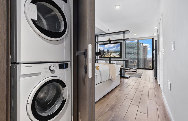 Incredible Downtown Miami City View - Photo 20