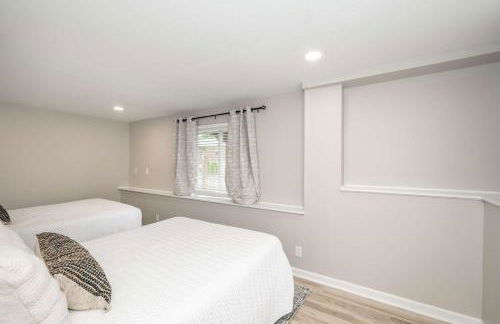 Poolside Paradise Near the Ark - Foto 84