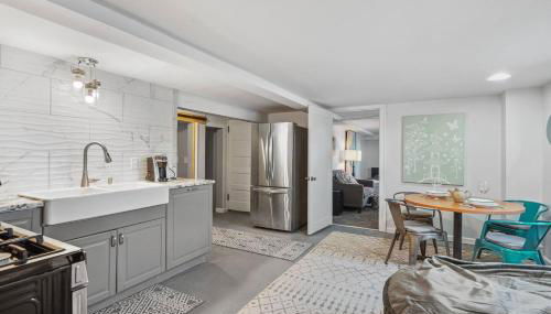 Cave Den Studio in S Minneapolis! - Foto 5