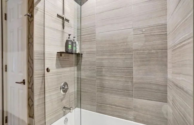 Buddha House 3BR 2BA Home -lush Backyard - Foto 52