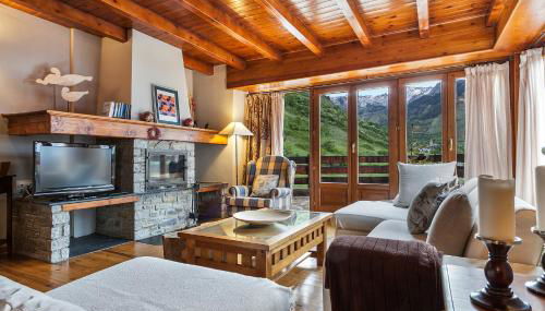 Gessa Luxury Apartments - parking y guardaski en Vall de Ruda - Foto 2