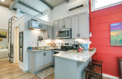 Flat Rock Tiny Home Fall Getaway with Grill! - Foto 6