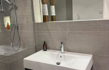 Turnpike House - Foto 45