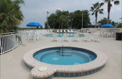 Beautiful New Luxury Townhome with Private Beach and Swimming Pools - Foto 42