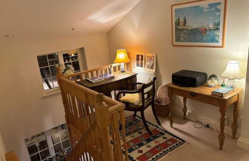 Spacious 4 bed family home near coast - Foto 2