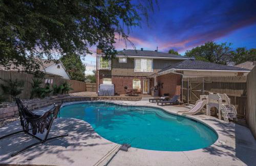 Luxury 5BR Getaway w Pool Hot Tub & Cinema - Foto 2