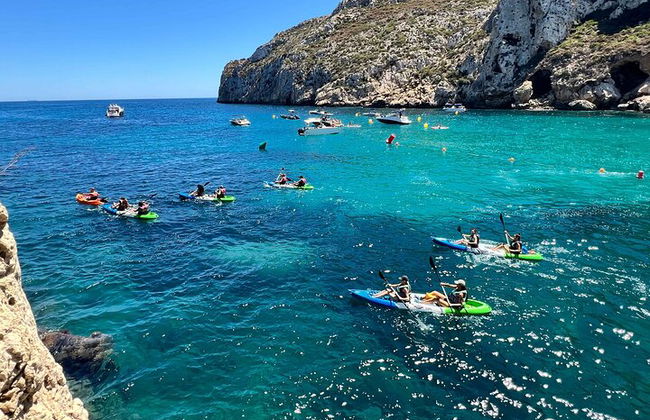 Kajak-Granadella-geführter Ausflug zu seinen Höhlen und Cala en Caló - Foto 1