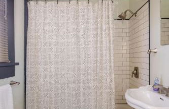 Stay Portland - Portland Classic - Walk to Local Coffee & Food - Photo 21