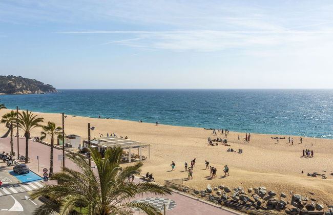 Caravela Beach - Photo 17