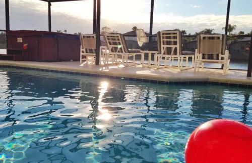 Sunny South Facing Pool with Hot Tub and Lake View Near Disney - Foto 25