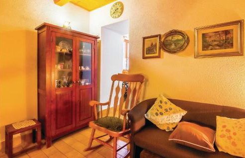 One-Bedroom Holiday Home In Bartici - Photo 10