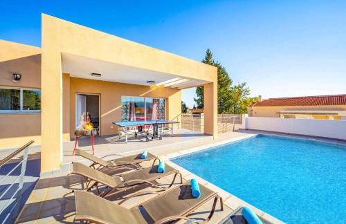 Villa Pomera Dos by Villa Plus - Photo 10