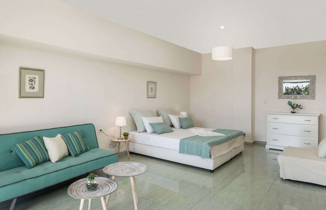 Luxury Villa With Amazing Sea Views, Private Pool, Near the Beach - Foto 16