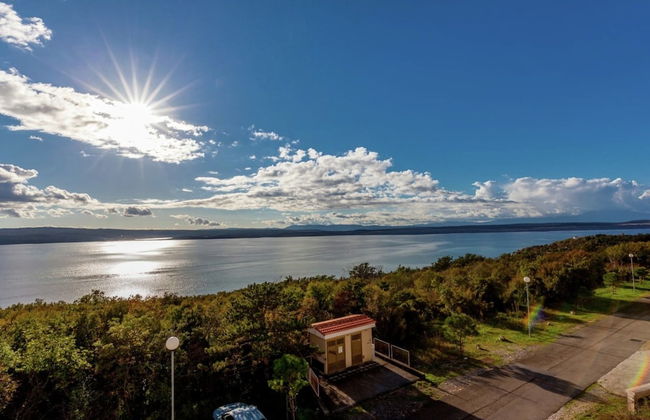 Luring Apartment in Dramalj with Hot Tub - Foto 32