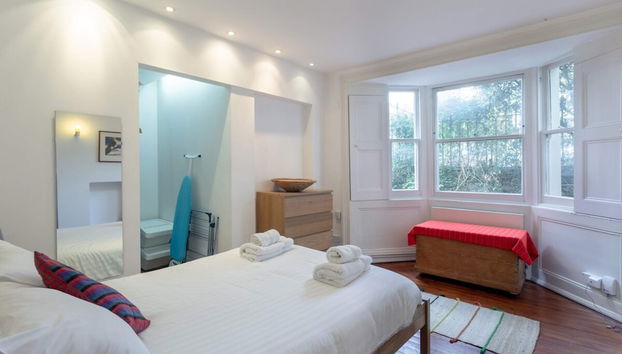 Fantastic and Bright 1 Bedroom Garden Flat - Foto 2, Habitación